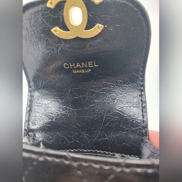 CHANEL Makeup Quilted Mini Crossbody iPhone  Phone Pouch Tweed Coin Case NIB - Picture 6 of 12